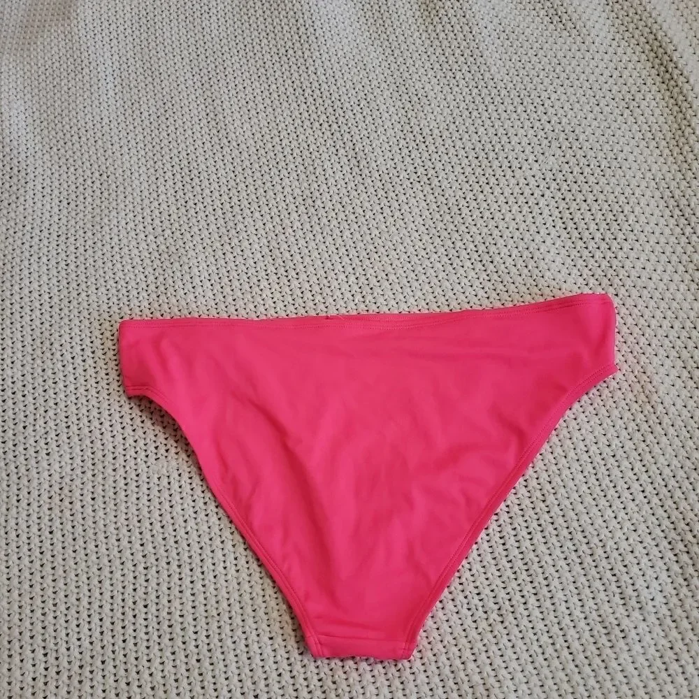 Woolworth swimming bottom   - Picture 2 of 4